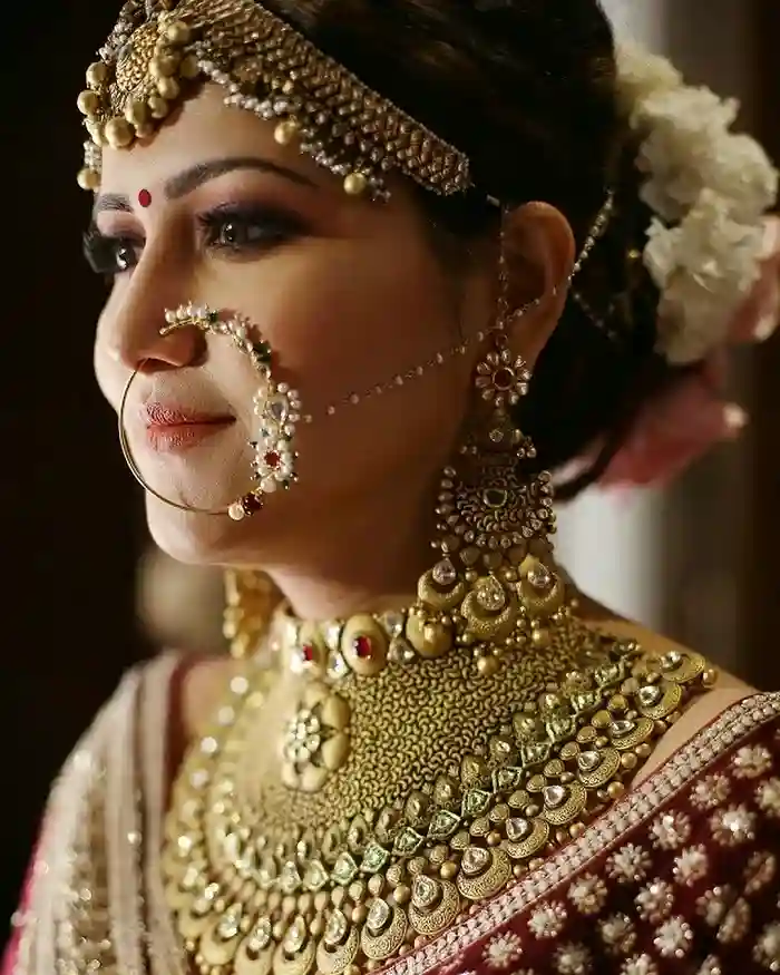 1. Amrapali:&nbsp;