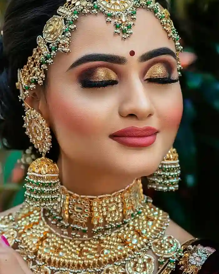 2. Manisha artificial jewelry and bridal accessories:&nbsp;